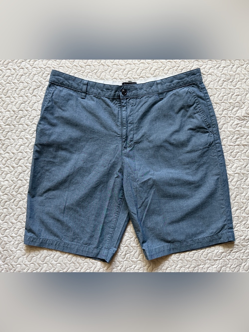 Dockers Men’s W36 Blue Chambray Flat Front Chino Shorts 10.5” Inseam